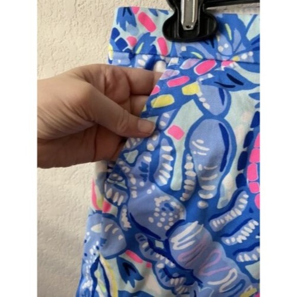 Lilly Pulitzer Women's Multicolor Buttercup Stretch Scalloped Hem Shorts | Sz 0 - Picture 4 of 6